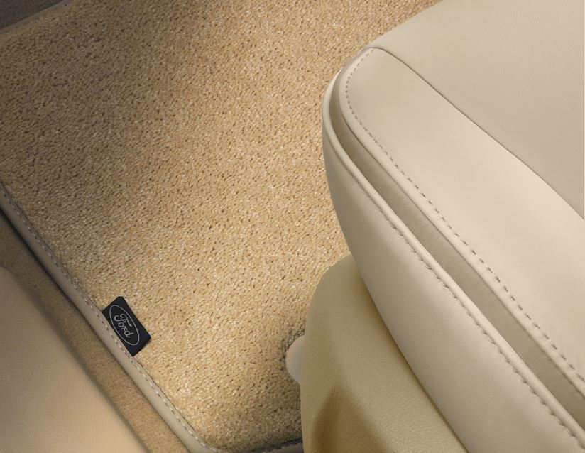 a-place-for-all-your-needs-to-get-original-ford-mondeo-2007-2014-velours-teppichfusmatten-hinten-beige-online-sale_0.jpg