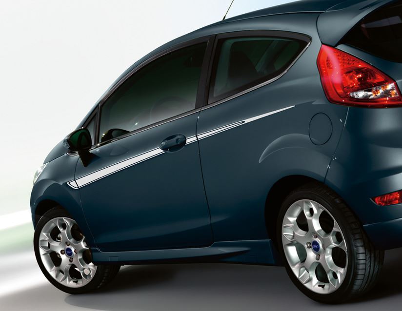 get-the-official-original-ford-fiesta-2008-2012-zierstreifen-fur-fahrzeugseiten-weis-online-sale_0.jpg